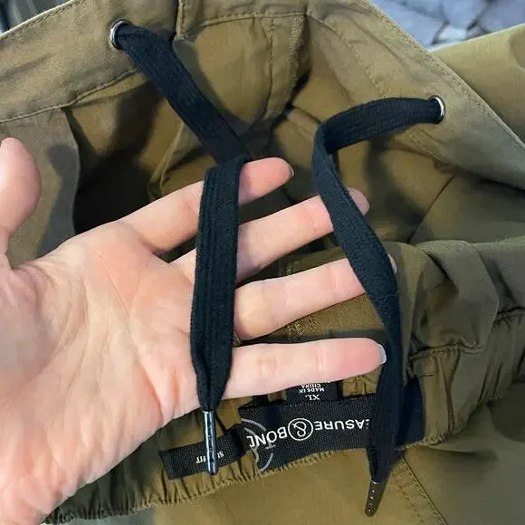 Treasure & Bond Olive Green Mid Rise Slim Fit Elastic Waist Shorts NWT Size XL - Picture 10 of 12